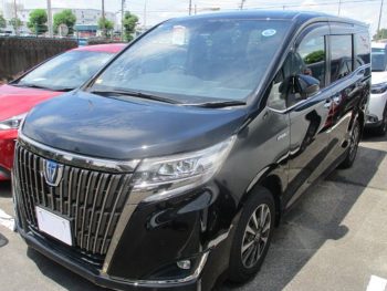 2019 Toyota Esquire Gi Premium (Hybrid)