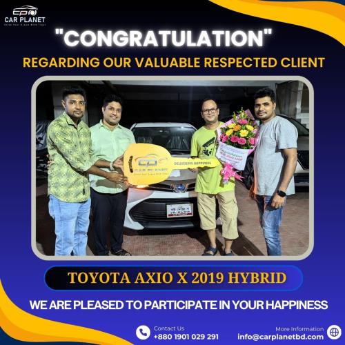 Car Planet celebrates another happy customer with the delivery of a Toyota Axio X 2019 Hybrid. 